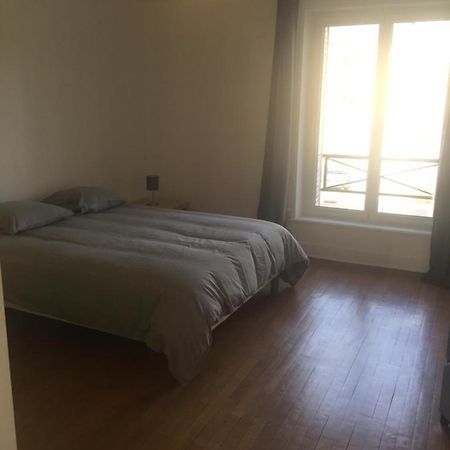 Appartement 1Er Etage Carignan Exteriör bild