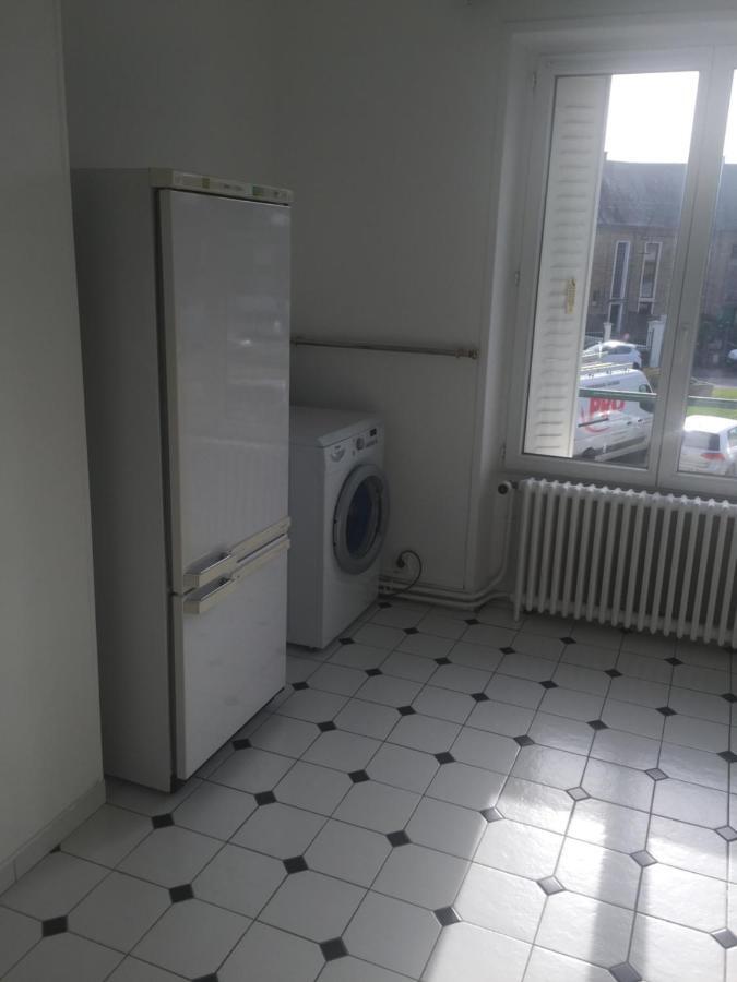 Appartement 1Er Etage Carignan Exteriör bild