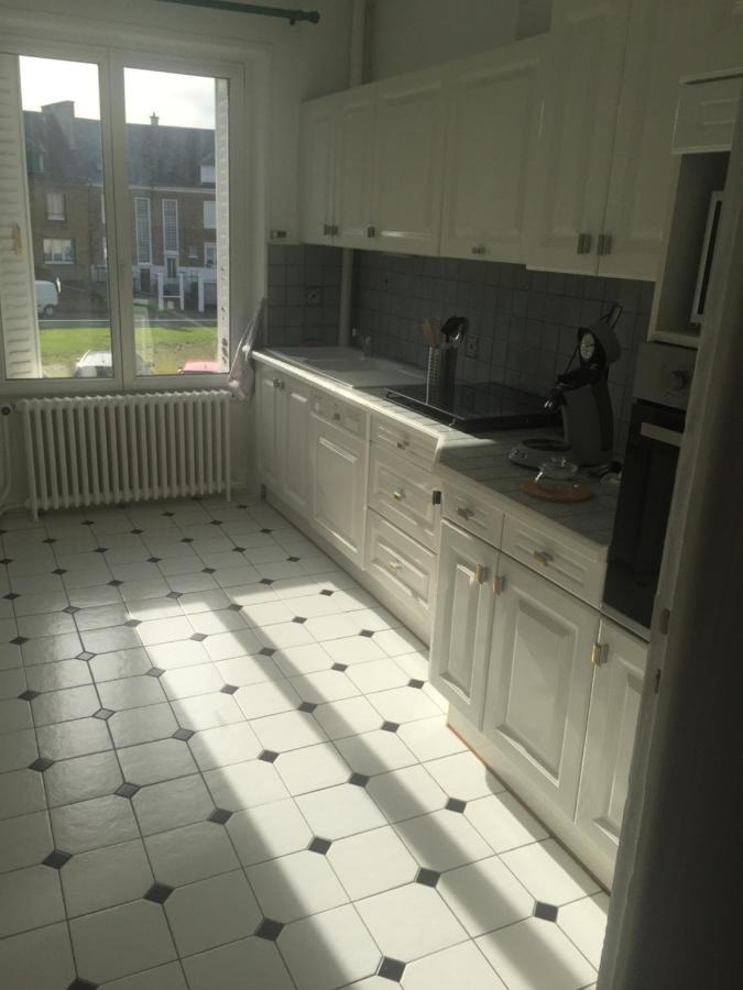 Appartement 1Er Etage Carignan Exteriör bild